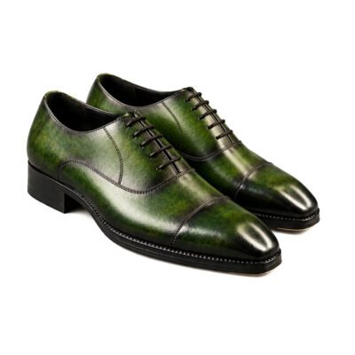 Emerald green pure leather Oxford shoes with cap-toe design and leather sole with metal detailing